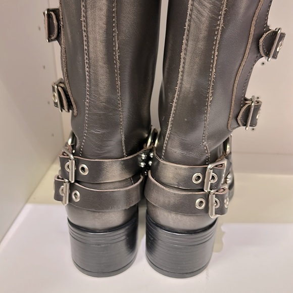 STEVE MADDEN “ROCKY” BROWN DISTRESSED LEATHER TALL BOOT. SIZE 7.5. WORN ONCE - Picture 4 of 5